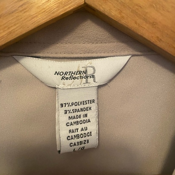 NORTHERN Reflections Top Shacket Button Up Neutral Minimalist Blouse Tan Collar - Picture 10 of 10